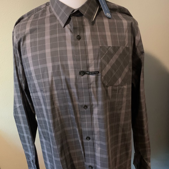 Travis Mathew button down - Picture 4 of 4